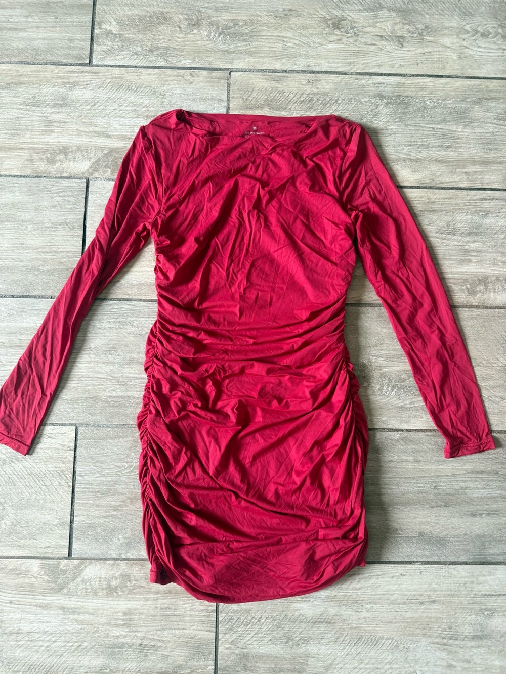 Long Sleeve Ruched Bodycon Dress in Deep Red